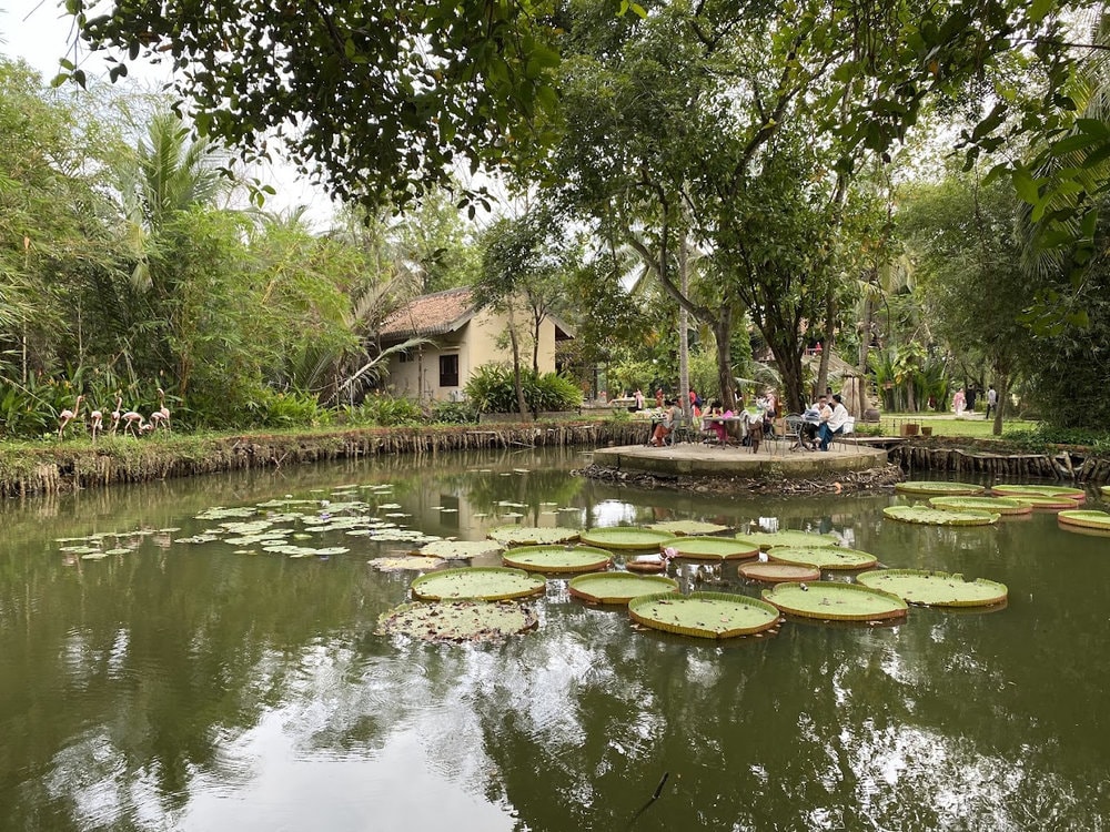 The lush, scenic space of the museum is perfect for capturing cultural memories